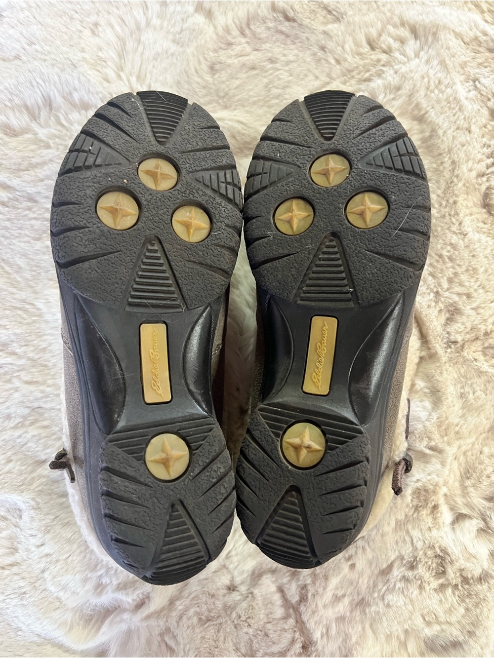 Eddie Bauer Shoes gray suede - Picture 7 of 7